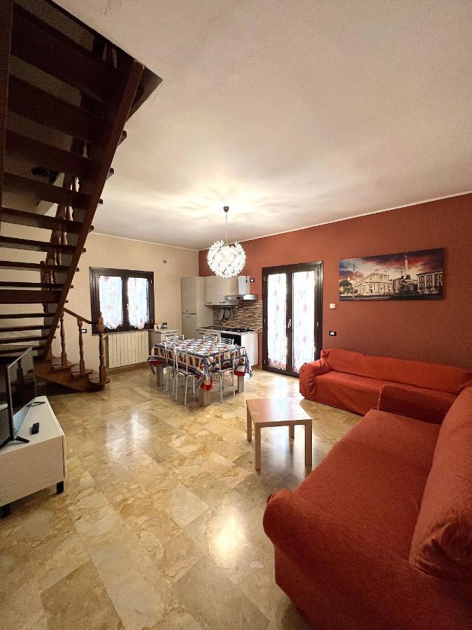 Casa Vacanze Volpe Dell'Etna Nicolosi Exteriör bild